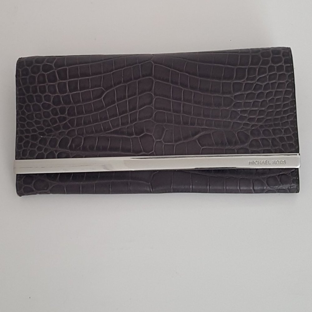 MICHAEL KORS JET SET CHARM LARGE WALLET ON A CHAIN BROWN  Leather Crocodile - Picture 2 of 16